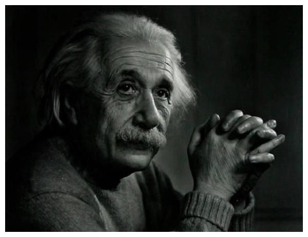 英国有个天才叫牛顿,德国有天才叫爱因斯坦,中国的天才叫什么?