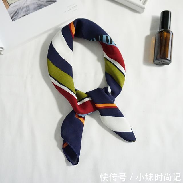 方巾|这个春天流行的精致小丝巾,释放颈间大气质