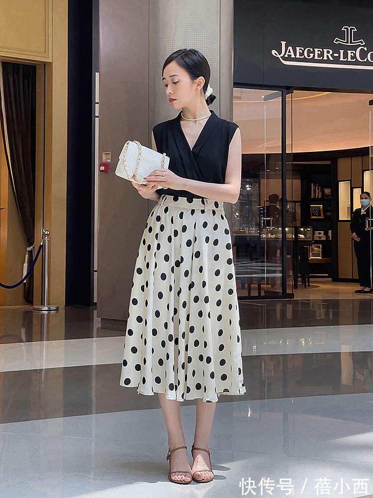 高级感|初秋只需这3件单品就够了:针织衫、半身裙、衬衫,打造高级感