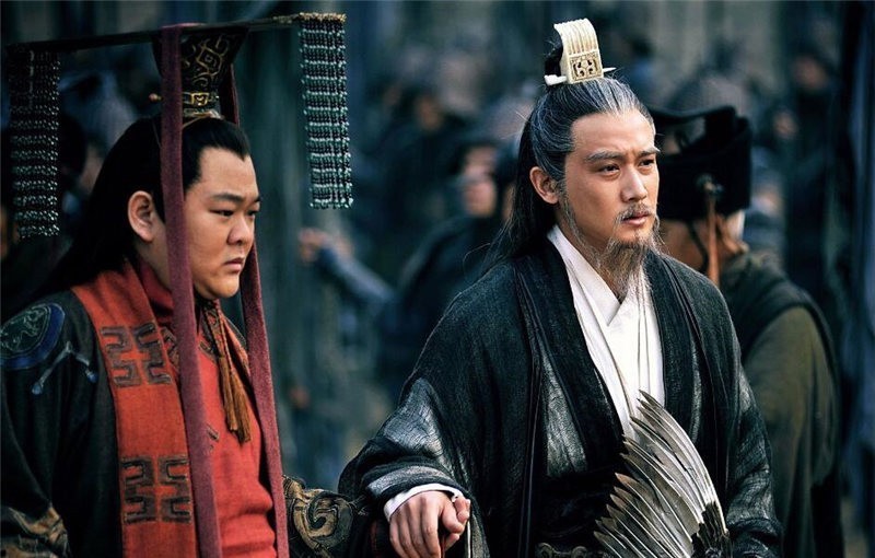 之相|曹操和刘备临死前，说出了同一人名字，若后代提防，历史或将改写