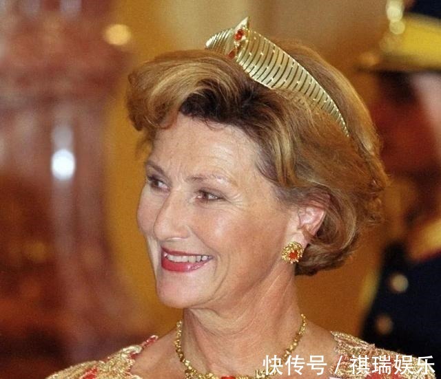 首饰!欧洲皇室红宝石首饰惊艳亮相,虽然历史悠久,却彰显着热烈的奢华!