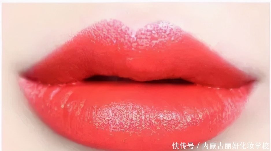 适合淡妆素颜的唇色!还超级显白!