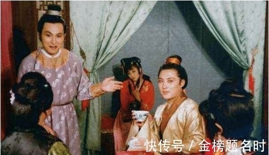 贾珍|《红楼梦》尤三姐骂贾琏“清水下杂面,你吃我看见”,什么意思?