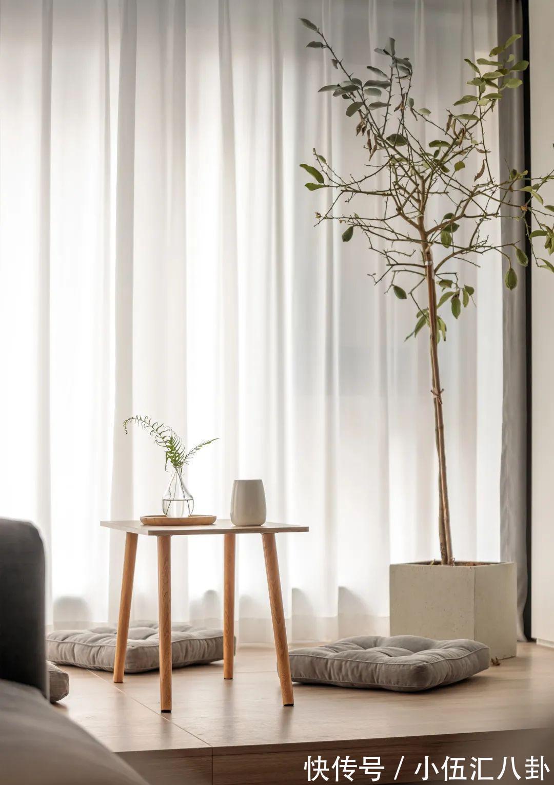 休闲|阳台改成休闲区,又热又晒、还怕漏水?衣服也没地晾?谁说的!