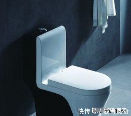 厕所|孕妇上厕所,尽量做到“3不要”!可别不以为然,易导致胎儿缺氧