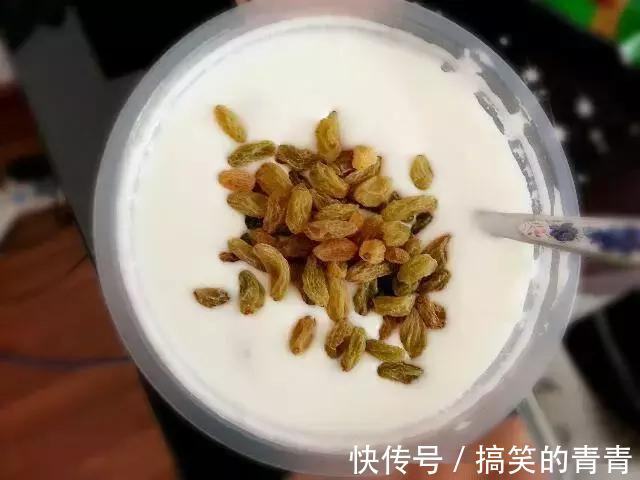 皮肤|葡萄干和此物一起泡，早晚一杯，小肚子没了，皮肤白里透红