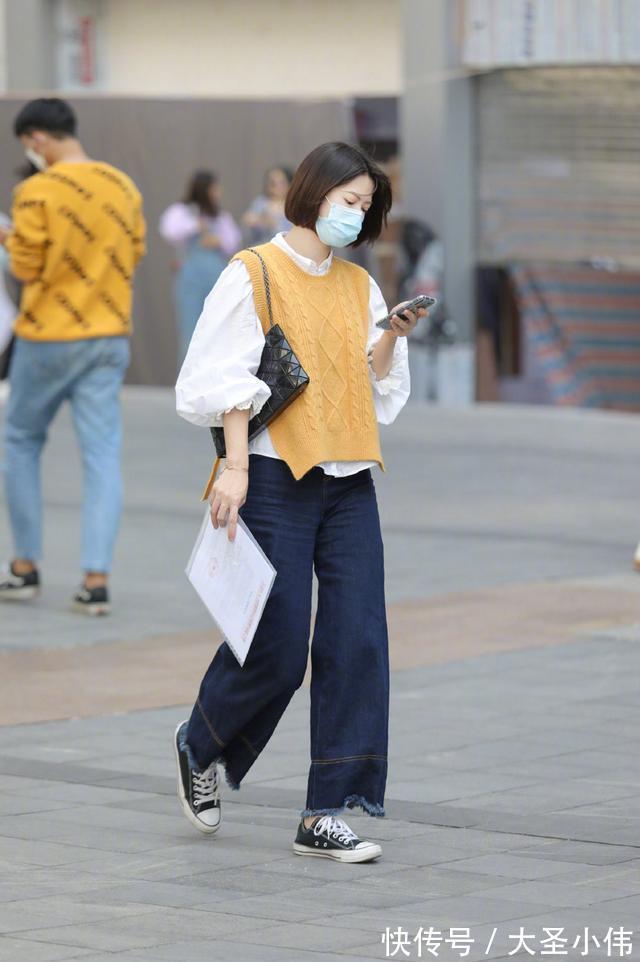 搭配|美女街拍:甜美风如何拥有,这些款式减龄又好看,春装选择不能少