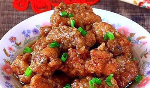 美食推荐炸蒸排骨,青椒红椒炒牛肉,清炒山药丝,酸菜鱼的做法