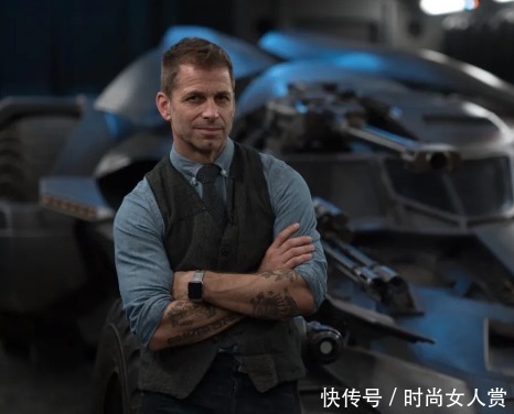 《正义联盟》电影中人物佩戴什么表？