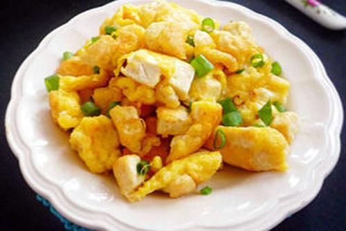 豆腐的新做法，不用煎，不用炖，这样做出来简单好吃，营养翻倍！