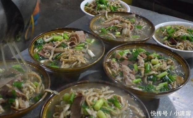 夫妻|“夫妻搭档”卖它,1碗8元,1天能卖600碗,顾客:价格良心