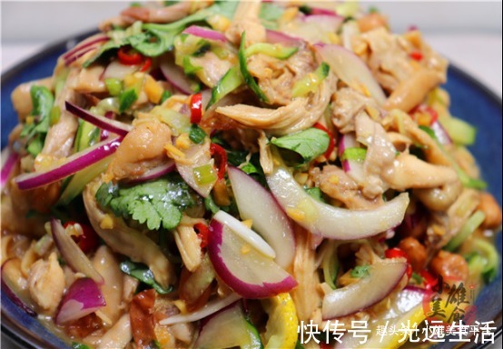 柠檬|把鸡腿放锅里蒸一蒸，瞬间变美食，从没见过这做法，营养又解馋
