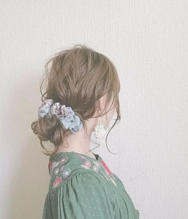 夏日“小清新”编发,给你一个不一样的满分发型,手残党分分钟学会