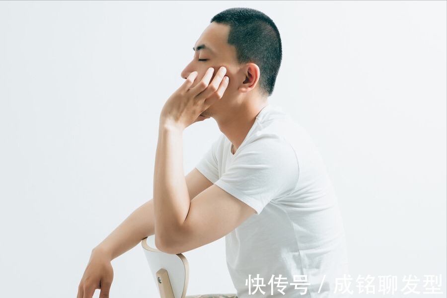 钢夹烫|为什么男人年纪大了都喜欢理短发?是头发少了,还是心态变老了?
