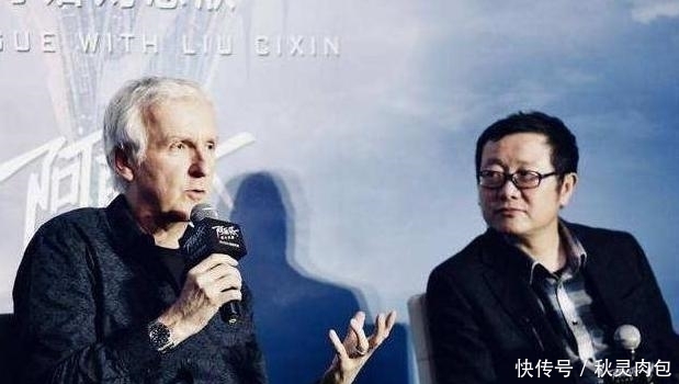 13亿千米外,表面“焊缝”长达1300公里,整颗星球是废弃的飞船?