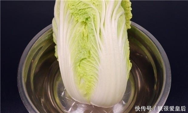 储存|老菜农告诉我，储存白菜不用放地窖，教你一招，白菜一点不腐烂