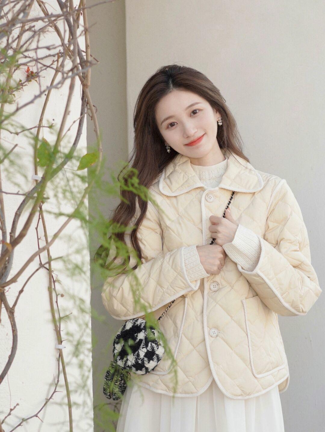 毛衣 小个子们可借鉴的“短羽绒服”搭配,教你打造大长腿,建议收藏