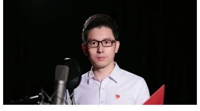 电视台也出现播出事故：男主持人突然对画外说“你指啥？”