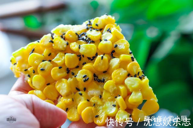 雷小厨|为什么饭店的玉米烙那么好吃，掌握黄金比例，在家轻松做出来