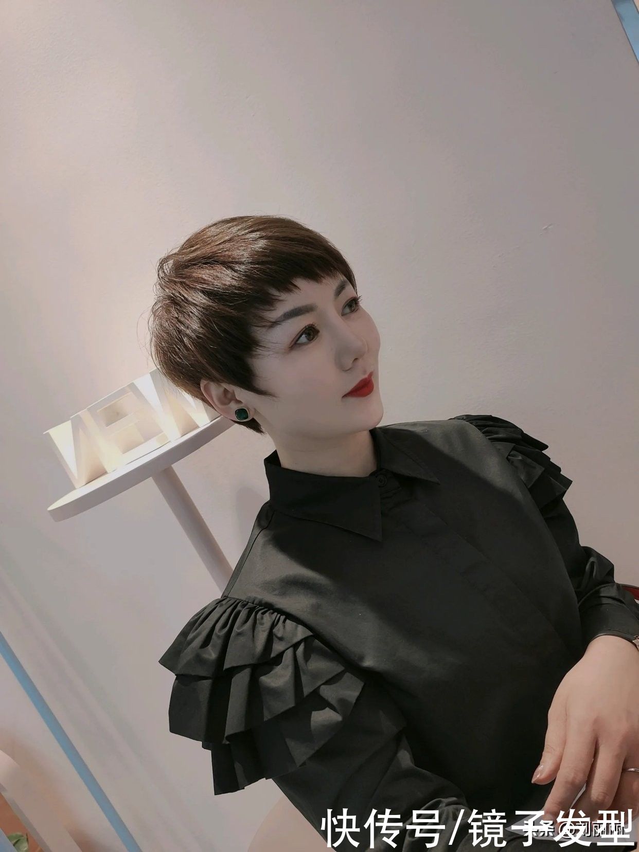 烫发|今夏女发怎么剪好看？这5种别错过，时尚瘦脸颜值高