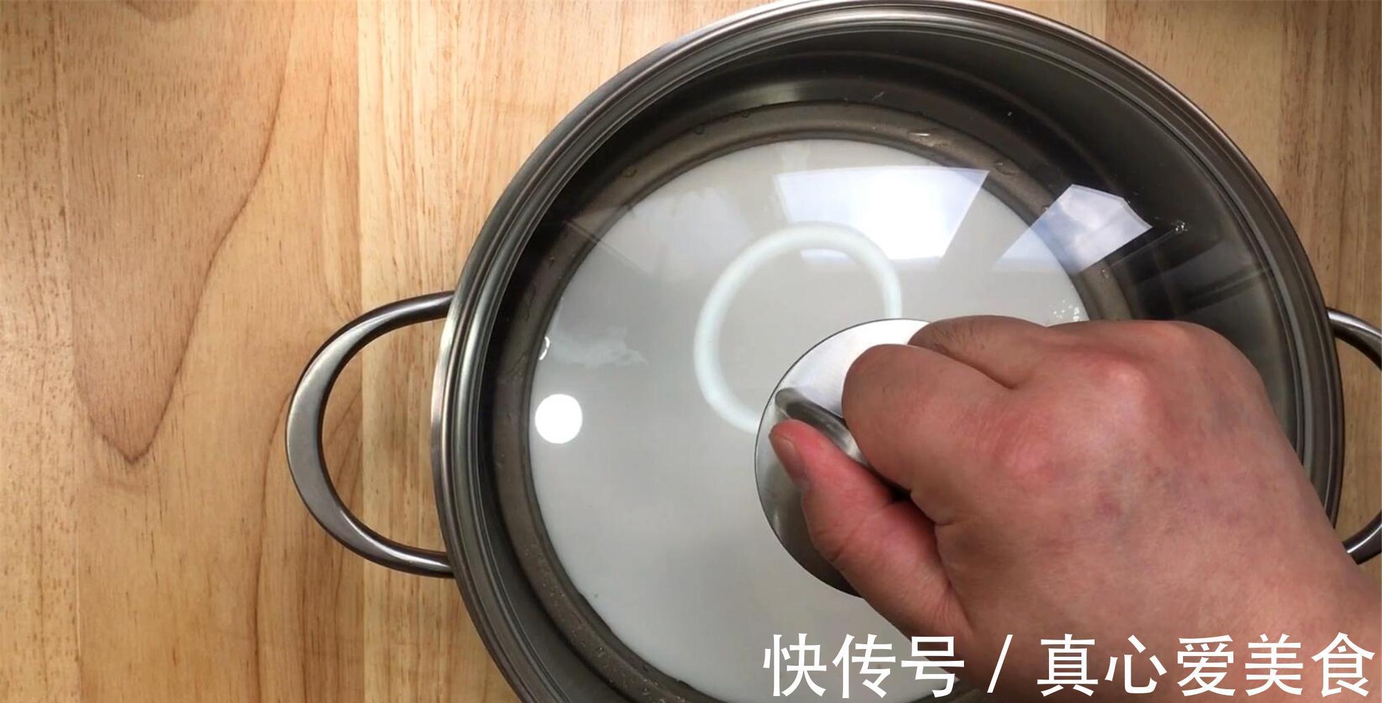 广式|广式白糖糕,材料简单口感醇香,爽口不粘牙,有一种独特的香味。