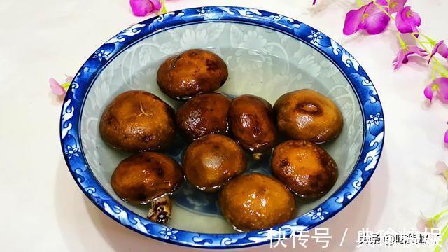 晓峰|炒香菇到底要不要焯水,以前没注意,难怪香菇不入味,味道不鲜美