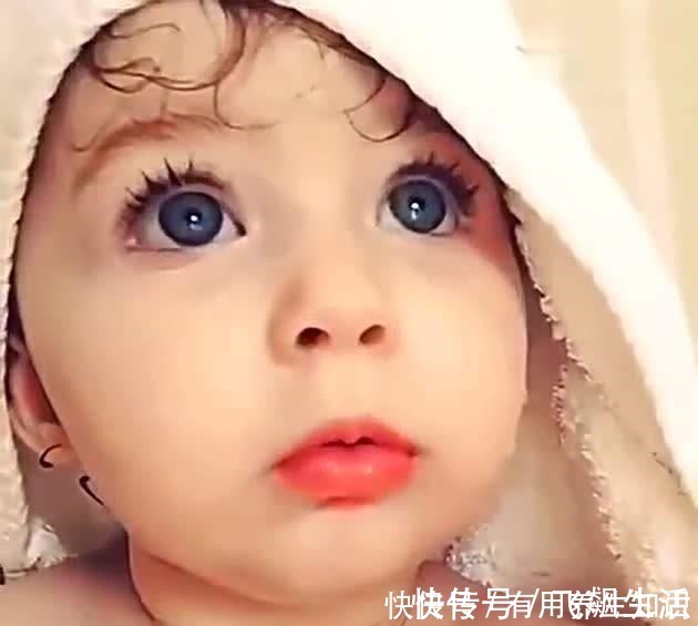 皮肤|宝宝生下来后要想眼睛大、皮肤白,怀孕期间吃什么食物比较好呢!