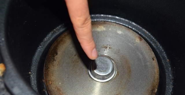 不管电饭煲有多脏,教你一个不外传窍门,1分钟擦得干净如新