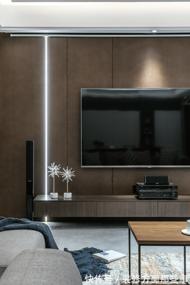 艺术画|140平四房改两房现代风设计,在删繁就简中呈现出诗意的空灵