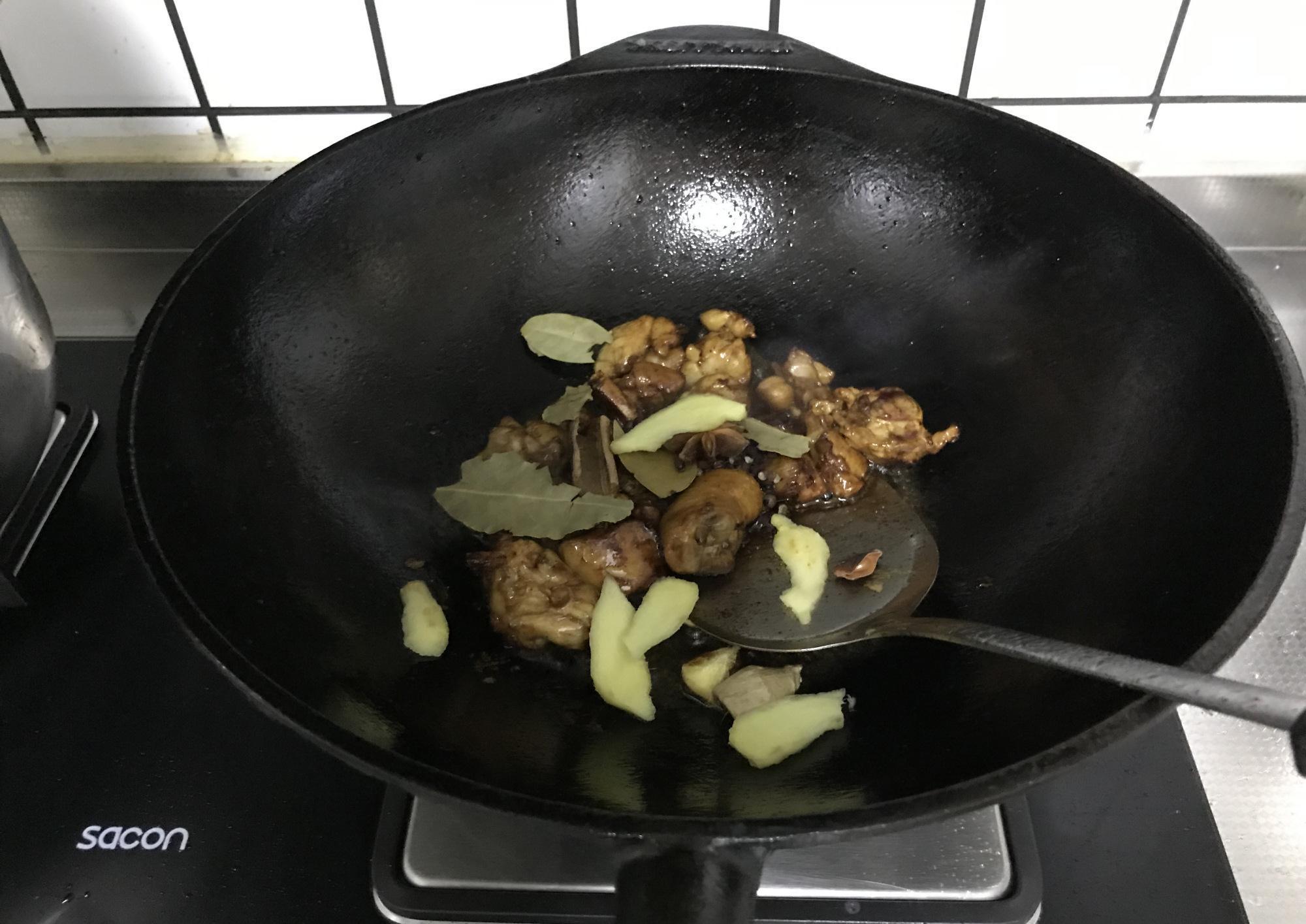 入秋后，吃猪肉牛肉，不如多吃它，营养全面还便宜，人人吃得起