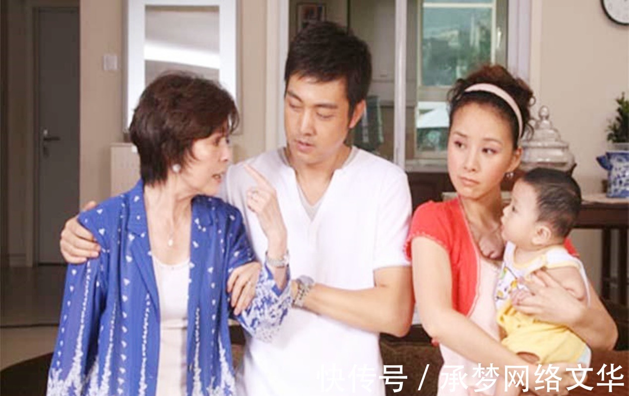 儿媳|产妇“顺转剖”,产房外两个女人的反应,一看就知道哪个是亲妈