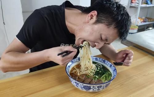 剧烈运动|人活五十岁，不想大病找上门，牢记吃饭前后的禁忌，做好这4点