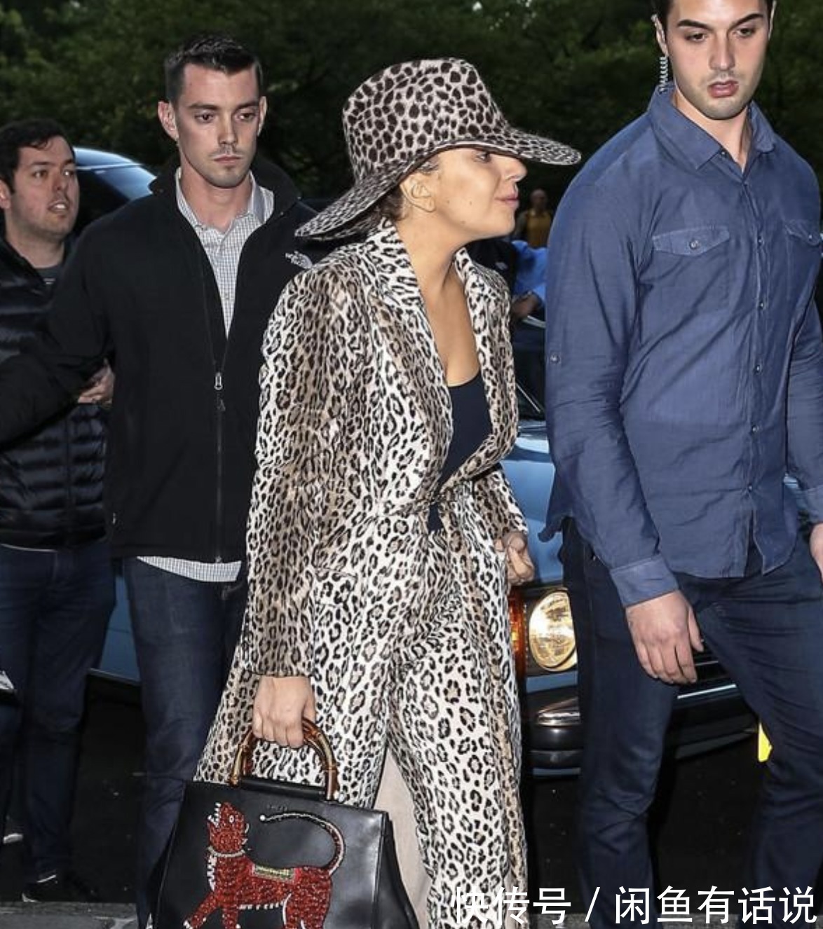 大妈味|女人40岁后少穿这4种衣服,自以为挺时髦,其实显廉价还有大妈味