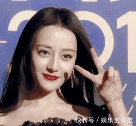 双眼皮、一字眉已经过时了,现在的美女标准是这样……