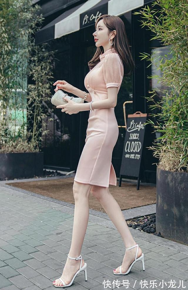 修身 气质时尚的粉色系,轻熟风修身裙子,做温柔可爱的女人