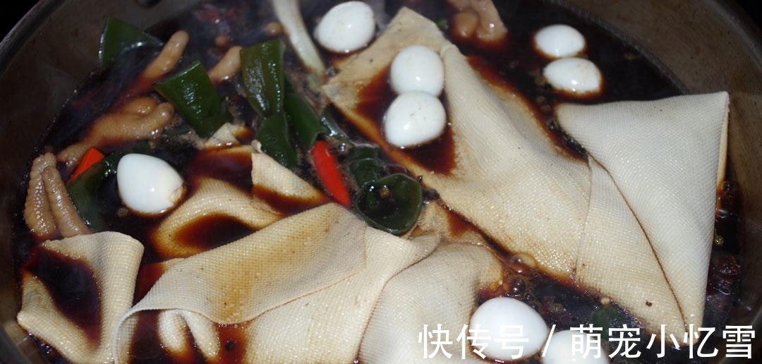 桌菜|招待老家出来的小伙伴，准备了一大桌菜，没想到肉菜没人吃，青菜却被吃了两盘