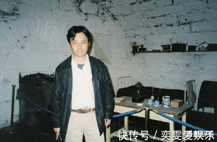 活着|《活着》余华在太平间长大,从牙医改行作家,8部小说写死29人