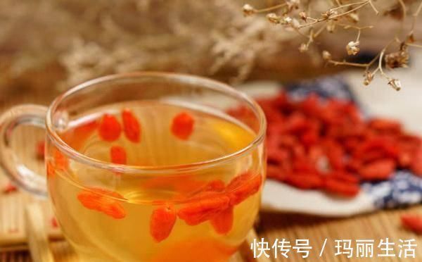 一步之遥|提个醒吃枸杞时别碰此物，吃了就是在找病受，如今知道还不晚