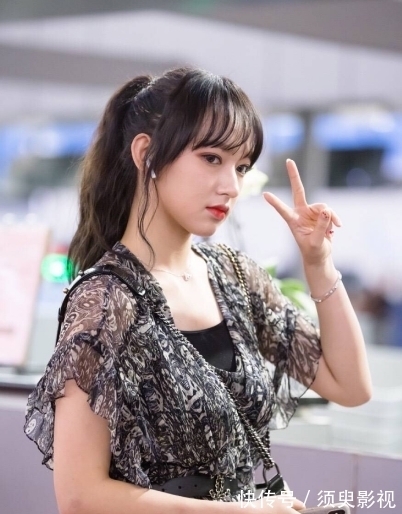 張哲瀚|綜藝嘉賓新媒體排名又變了?肖戰(zhàn)墊底,丁程鑫第6,榜首C位出道