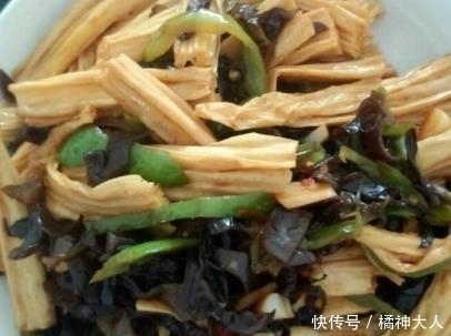 简单一炒就上桌,招待客人有面子,孩子也喜欢吃,能提高智力