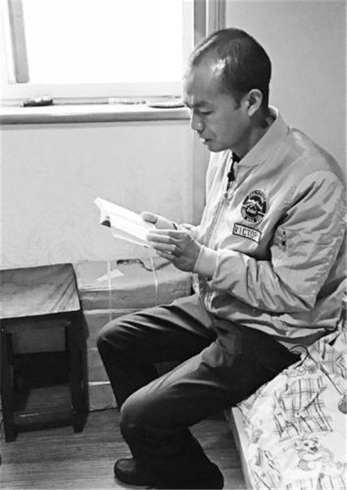 外卖小哥|击败北大硕士,夺得《中国诗词大会》冠军的外卖小哥,现怎样了?