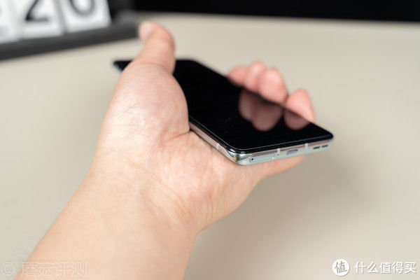 手机|真机实测！一加8T银时真·指纹收集器的终结者！