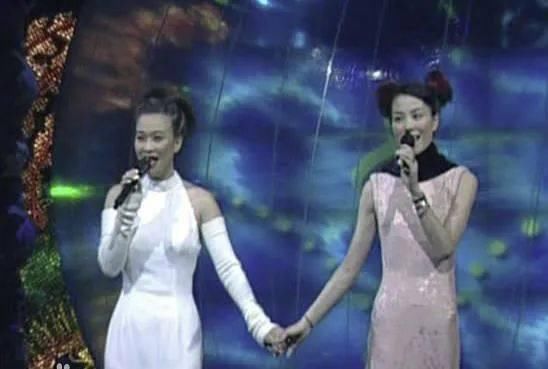 节目|费翔的歌、赵本山的小品,回头看春晚这几个绝佳节目,哪个你最爱