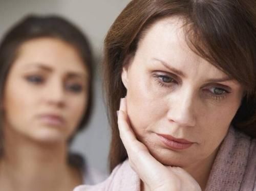 好处|这4种食物“自带”黄体酮,女性45岁后,适量吃可能对身体有好处