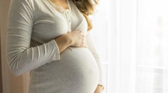 长自己身上|孕妇体重和胎儿好坏是否有关？影响很大，要及时按标准控制体重