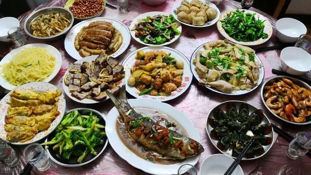 快过年了，记得提前备4道大菜，过年聚餐摆上桌，寓意新年美好