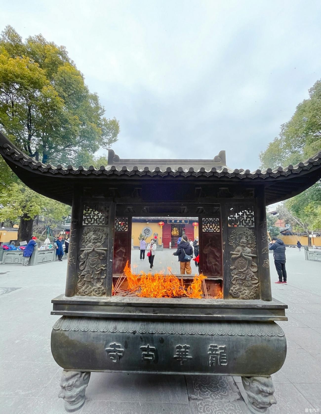 神圣之心，梦回龙华古寺