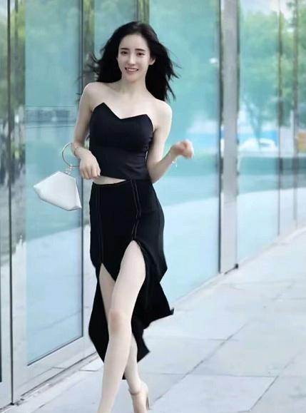 小姐姐太棒了,裤子和裙子太蠢了,你分不清,再见第一次