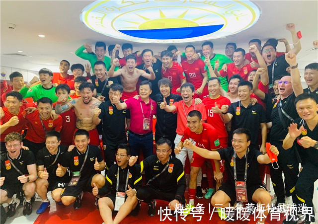 茶鬼|酒神谢晖辞职,烟民范志毅正被足协考察,茶鬼李铁拿下国足大合同