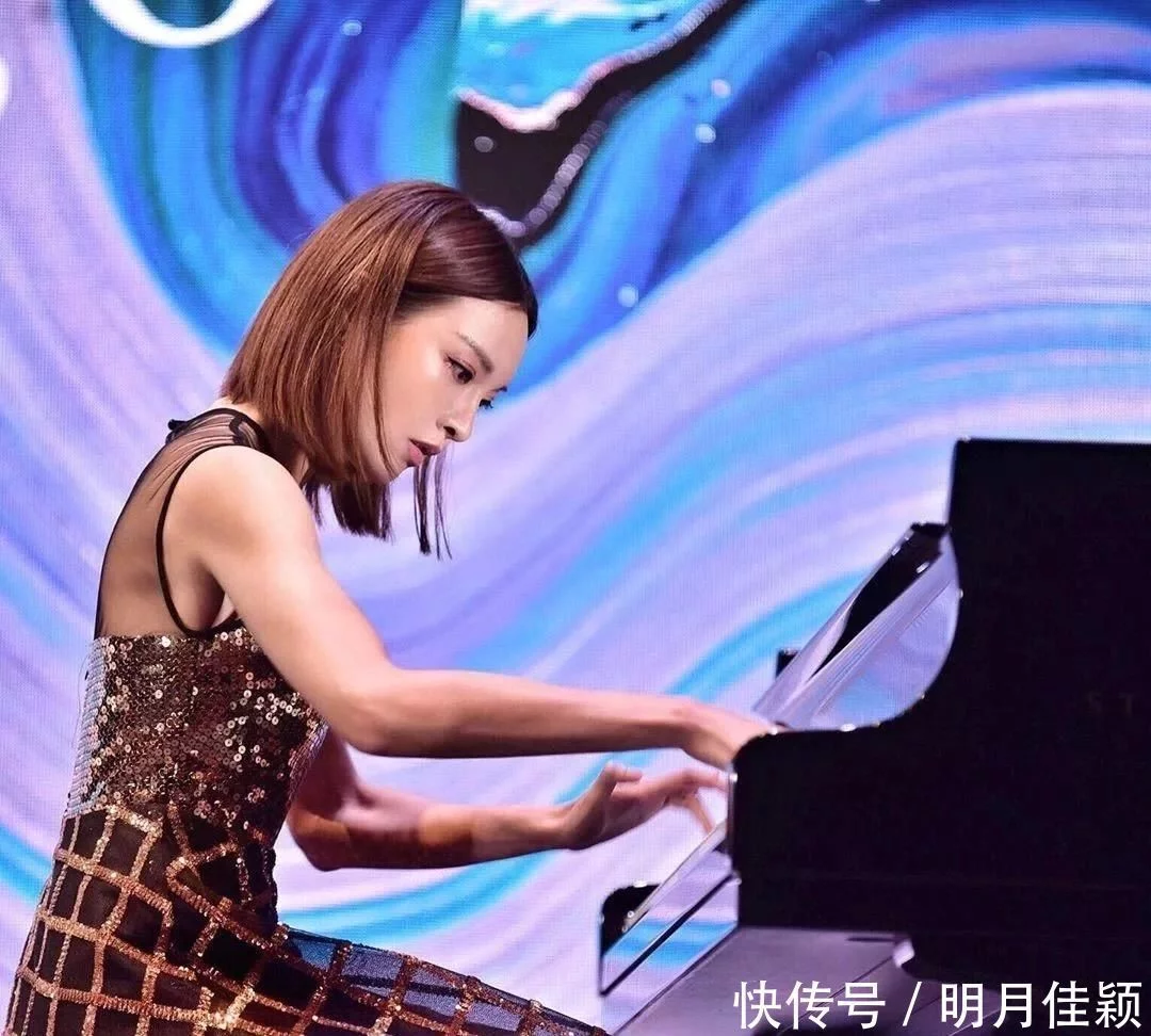 最符合亚洲审美的身材爱健身钢琴女神身体瘦容易，有线条很难
